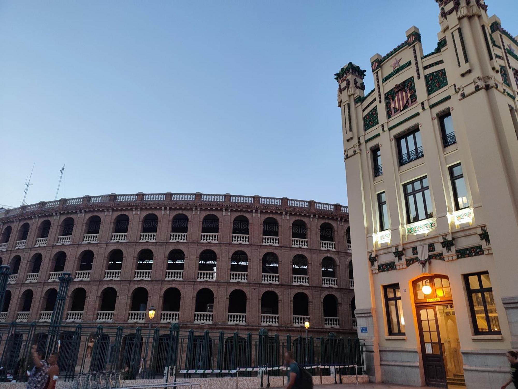 Turia - Urban Centric & At Bruno Coliving Homestay *